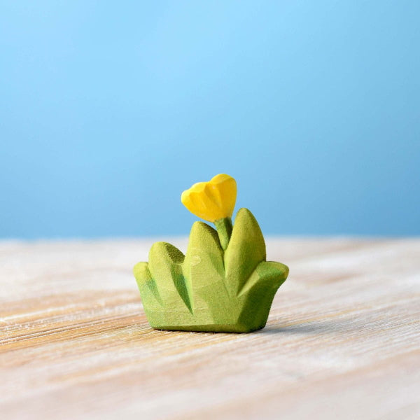 Bumbu Toys | Small Grass with Yellow Flower at Milk Tooth