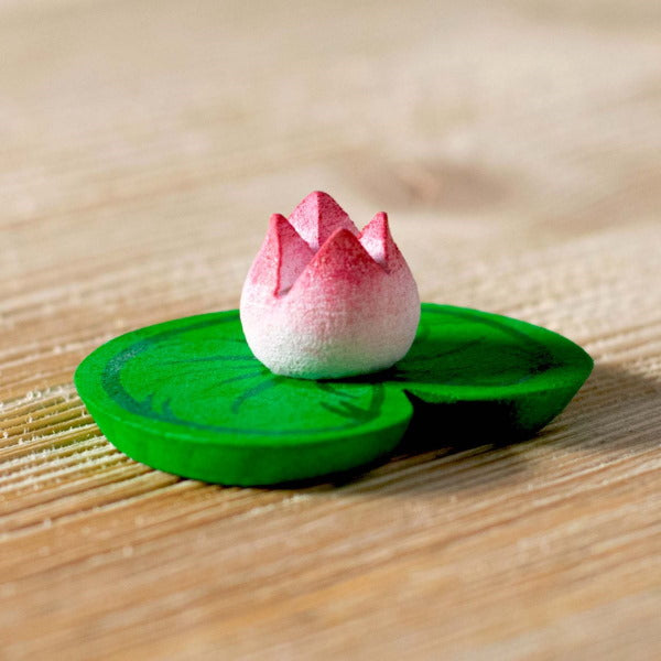 Bumbu Toys | Water Lily at Milk Tooth