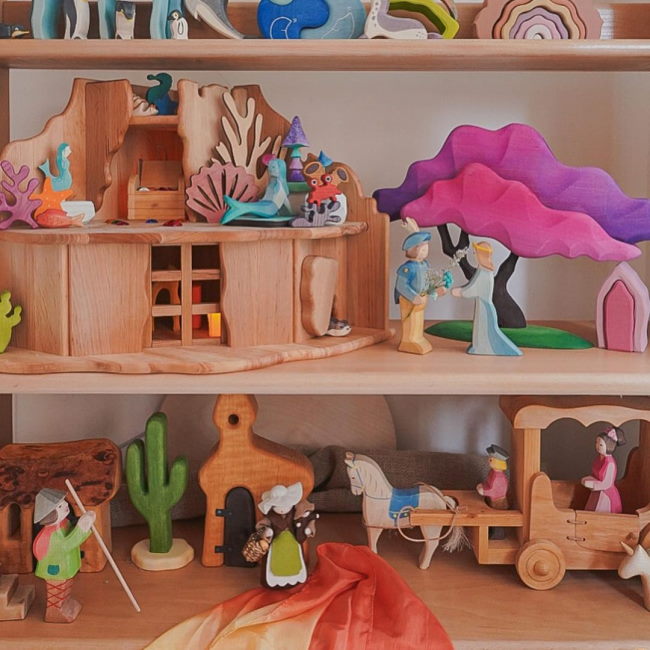 Ostheimer | Kinderkram Royal Stage Coach at Milk Tooth