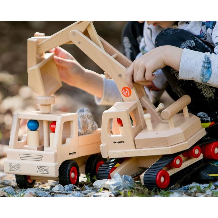 Fagus | Basic Model Truck at Milk Tooth