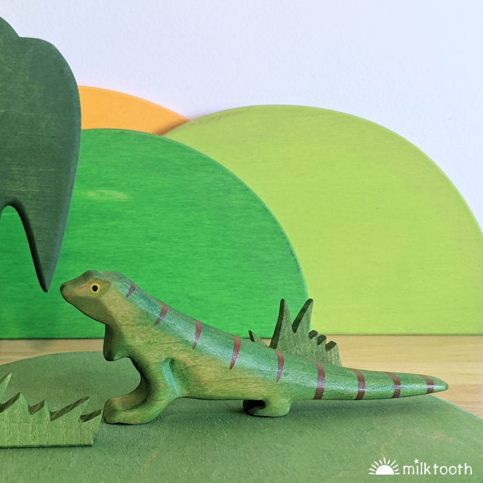Forest Melody | Wooden Iguana Lizard | Toy Animal Figurine