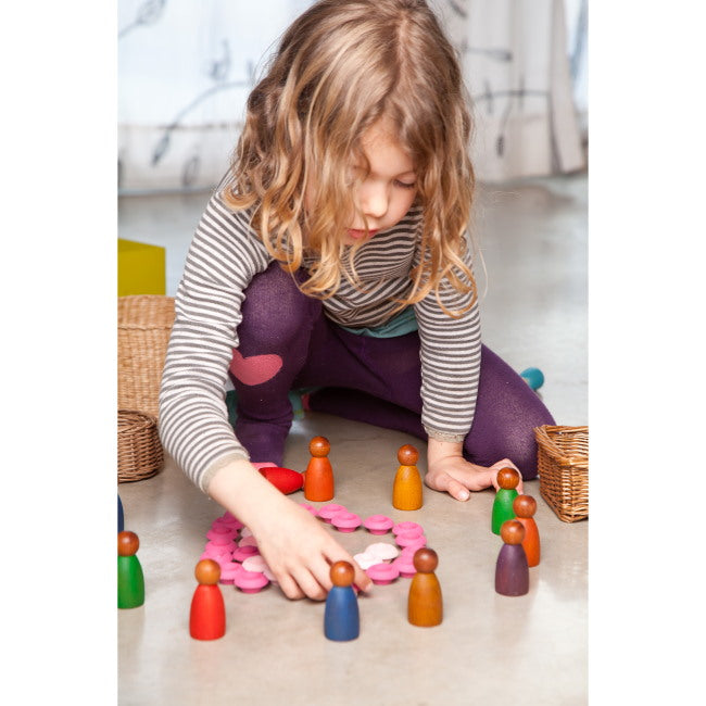 Grapat | 3 Dark Warm Nins | Wooden Toy Peg People