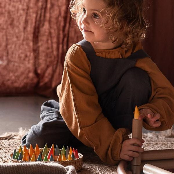 Grapat | Baby Sticks with child playing using cardboard tubes