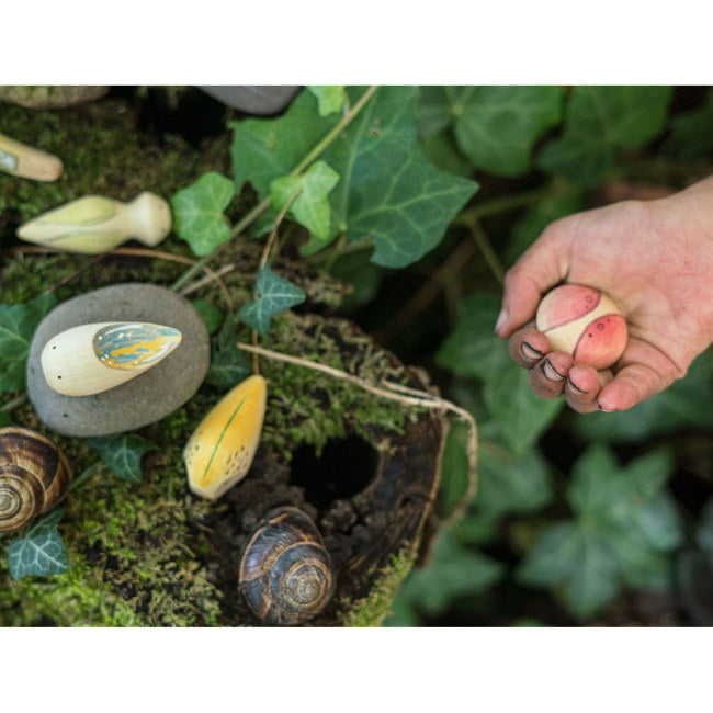 Grapat | Wild set of 12 wooden creatures at Milk Tooth toys