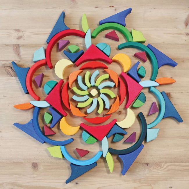 Grimm&#39;s | Arcs in Squares Building Set at Milk Tooth