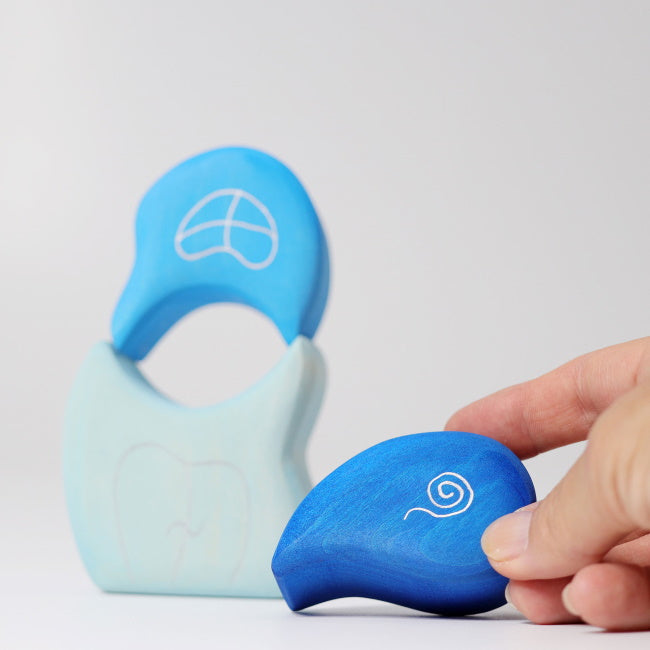 Grimm&#39;s | Drop Tower from Dwarf VIllage