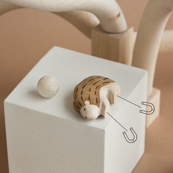 Iz Vetvey | Wooden Hedgehog Toy at Milk Tooth