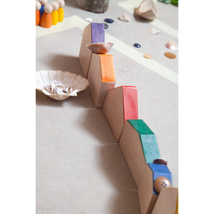 Grapat | 6 Houses | Wooden Toys