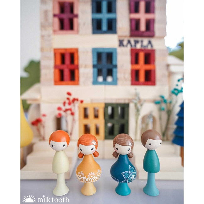 CLiCQUES wooden peg dolls Max and Emil with KAPLA building planks house