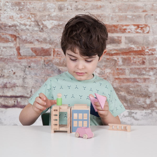 Lubulona | Town Spring City Mini child immersed in small world play