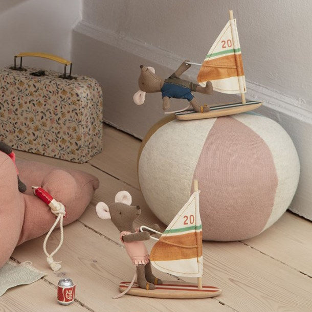 Maileg | Beach Mice Surfer Little Sister at Milk Tooth