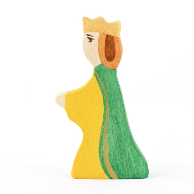 Mikheev | People | Queen in Green &amp; Yellow at Milk Tooth