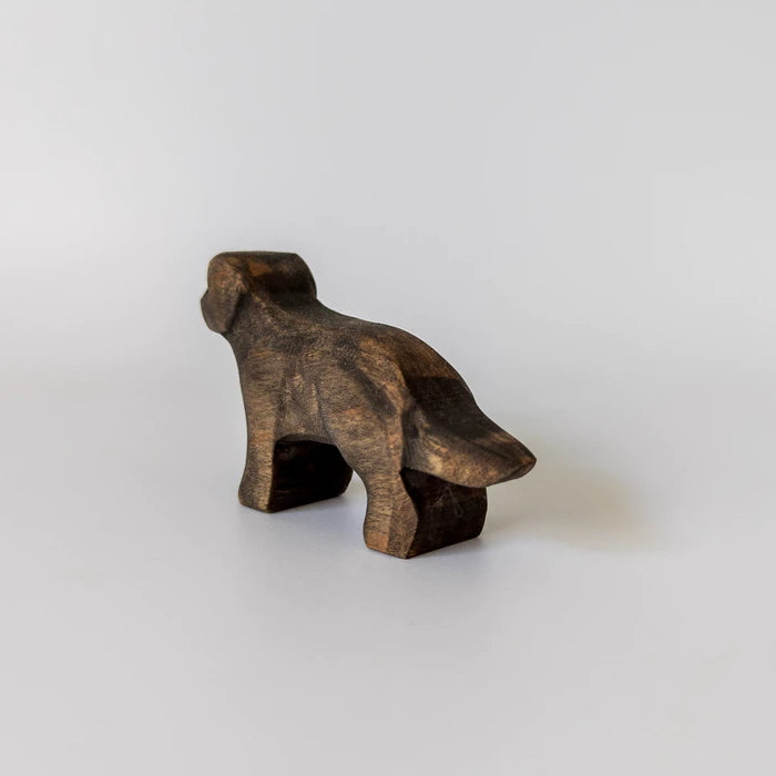 NOM Handcrafted | Puppy Standing at Milk Tooth