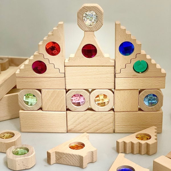 Papoose | Dutch Step Gables | 16 Blocks with Tray