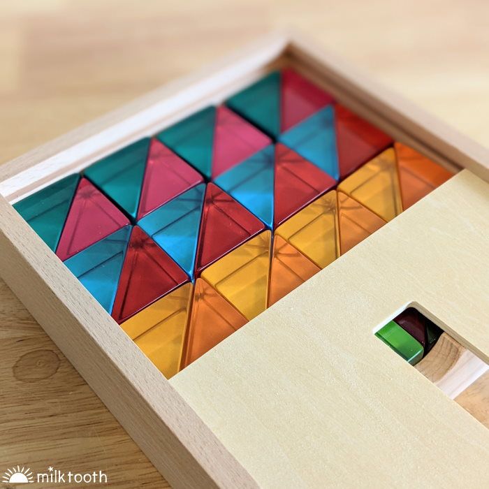 © Milk Tooth Papoose | Lucite Small Triangles | 32 Pieces with Tray