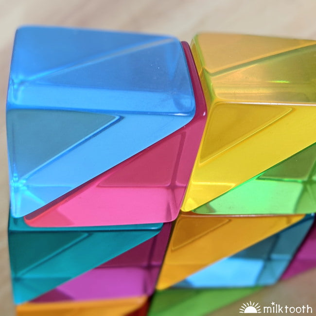 © Milk Tooth Papoose | Lucite Small Triangles | 32 Pieces with Tray