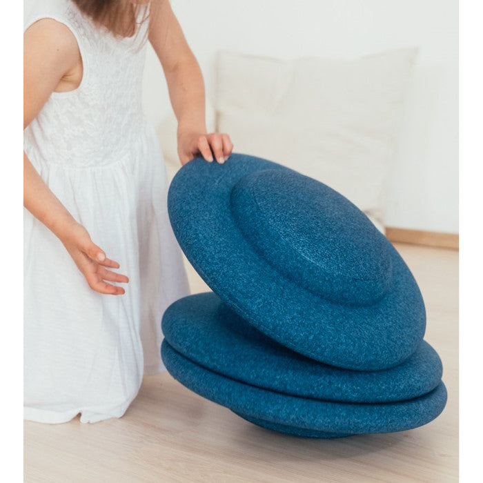 Stapelstein | Balance Board Dark Blue at Milk Tooth