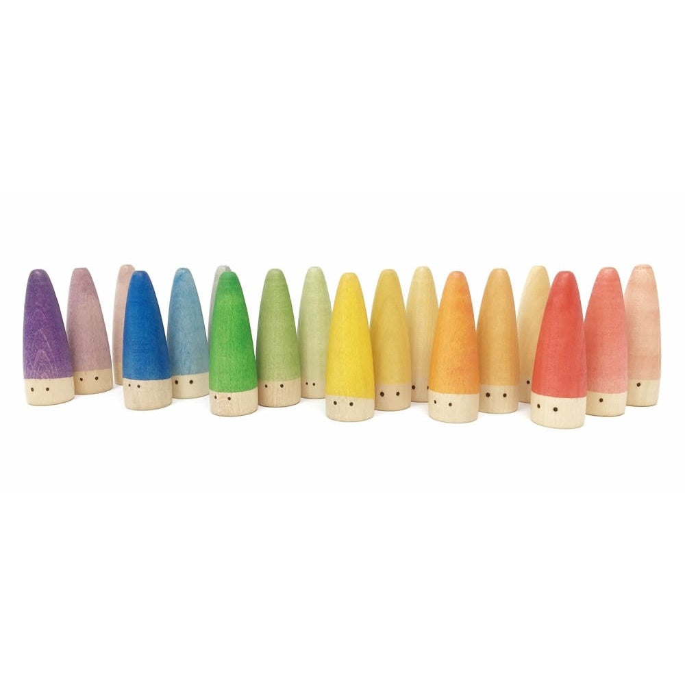 Grapat | 18 Palos | Wooden sticks cone shaped people