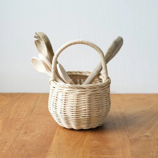 Olli Ella | Berry Basket | Straw - perfect for an Easter egg hunt