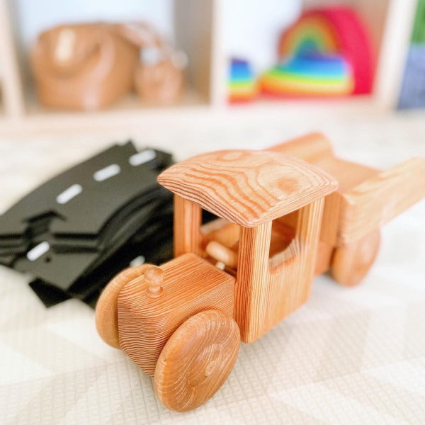 Debresk | Big Tip Truck | Wooden Tipping Lorry Toy